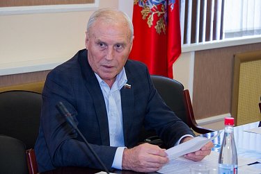 Об использовании природных ископаемых – за «круглым столом»