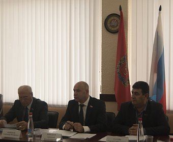 В преддверии парламентской сессии