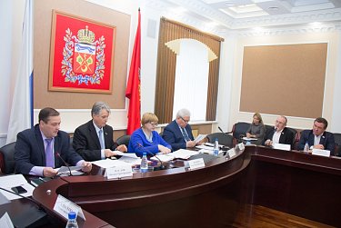 Александр Жарков провел заседание комитета по АПК