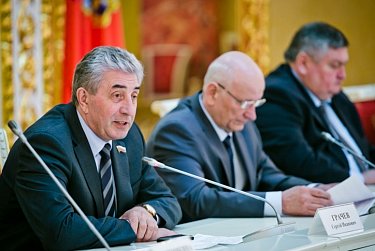 Сергей Грачев поздравил работников ЖКХ с профессиональным праздником