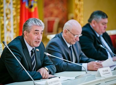 Сергей Грачев поздравил работников ЖКХ с профессиональным праздником