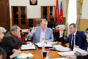 Профильный комитет рекомендовал к принятию ряд законопроектов