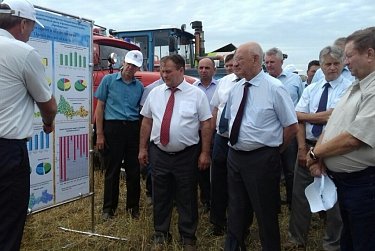 Задача аграриев – завершить уборку в срок  