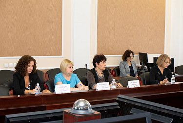 Региональные законодатели разработали меры поддержки  пожилых людей