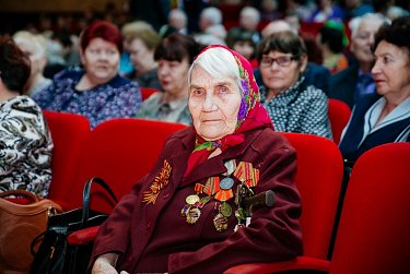 На встрече с семьями погибших военнослужащих