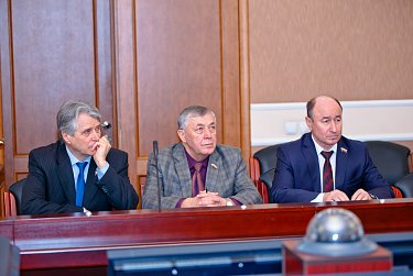 Подготовка к парламентской сессии