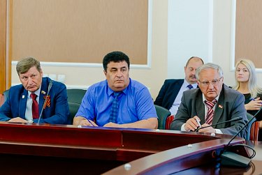 Депутаты готовятся к летней парламентской сессии