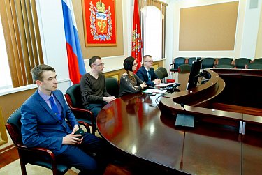 Общение в режиме видеоконференции