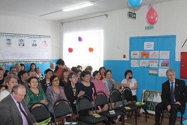 Александр Жарков провел встречи в Александровском районе