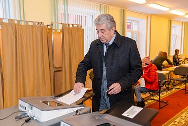 Депутаты проголосовали на выборах Президента России