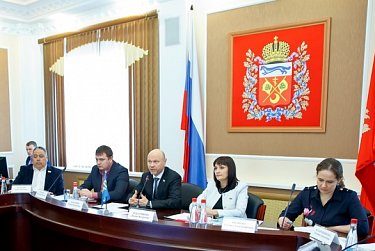 О системе поддержки населения в сфере жилищно-коммунального хозяйства, проблемах и путях решения – за «круглым столом»