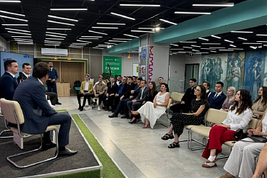 В центре внимания - молодежная политика