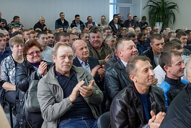 Иван Дикман поздравил коллектив Бузулукского дорожного управления с профессиональным праздником