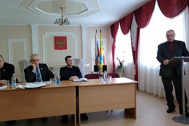 Владимир Фролов принял участие в заседании Совета депутатов Саракташского поссовета