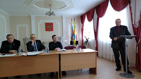 Владимир Фролов принял участие в заседании Совета депутатов Саракташского поссовета