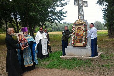 Поклонный крест в Зауральной роще