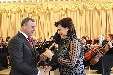 Депутаты поздравили медицинских работников с профессиональным праздником