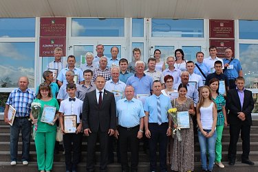 Награды спортсменам и тренерам