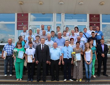 Награды спортсменам и тренерам