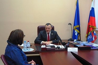 Прием граждан провел Олег Димов 