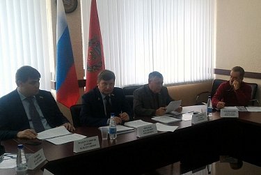 Рассмотрены вопросы, связанные с развитием казачества