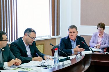 На заседании бюджетного комитета