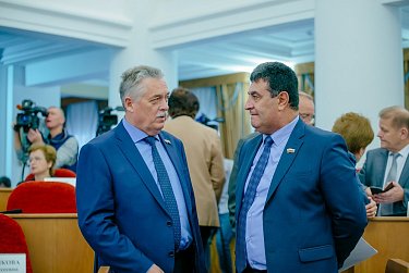 На заседании Законодательного Собрания