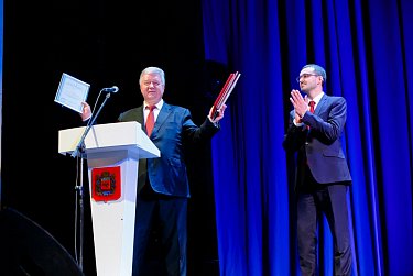 Олег Димов поздравил профсоюзных активистов