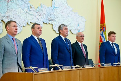На заседании Законодательного Собрания 