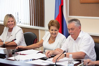 Рассмотрены изменения в областной закон об охране здоровья граждан