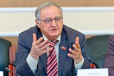 В комитете по образованию, науке, культуре и спорту обсудили изменения в региональные законы