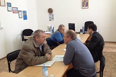 За помощью к депутату 