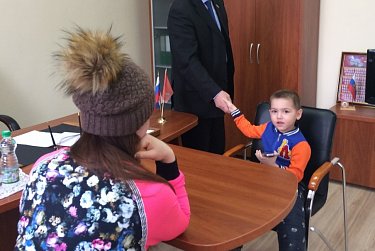 Депутаты Законодательного Собрания провели приемы граждан по личным вопросам