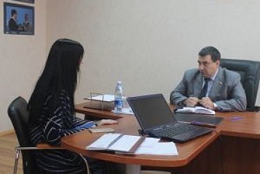 Геннадий Аверьянов и Сергей Бабин провели приемы граждан 