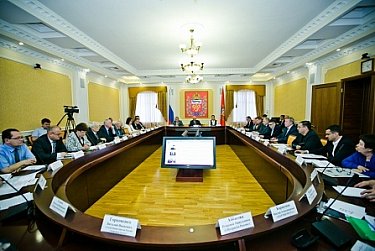 В центре внимания – развитие системы образования и работа социальных лифтов для молодежи Оренбуржья