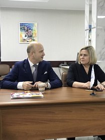 Депутаты на бизнес-завтраке