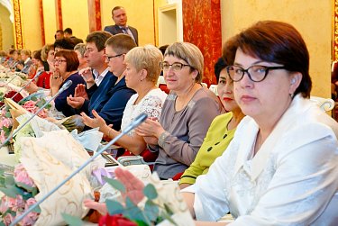 В Оренбурге чествовали лучших педагогов