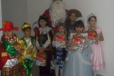 Дед Мороз принес подарки