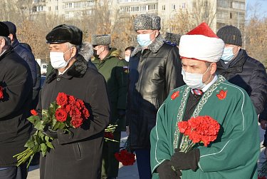 Наши герои – пример для молодежи 