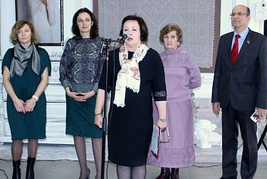 Оренбургский пуховый платок – визитная карточка нашего края