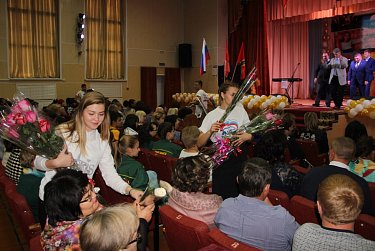 В Октябрьском районе открылся обновленный Дом культуры