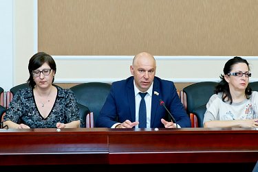 В центре внимания – очередная парламентская сессия