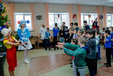 В Новый год – с радостью!