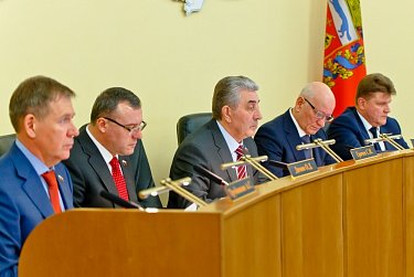 Парламент региона провел очередное заседание