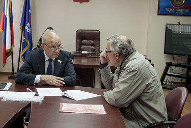 Обращения оренбуржцев – на депутатском контроле