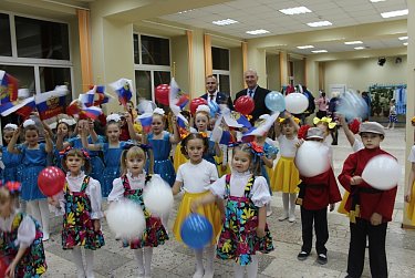 Сергей Салмин побывал на открытии обновленного Дома культуры в Северном районе