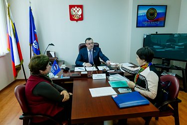 Вникнуть в проблему и максимально помочь каждому человеку