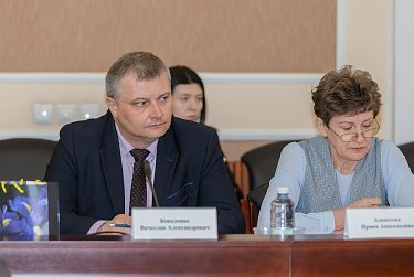 Ремонт школ с повестки не снимается