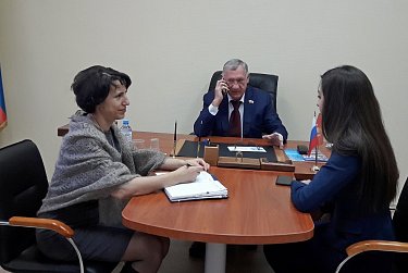 Депутат Олег Ванчинов провел прием граждан 