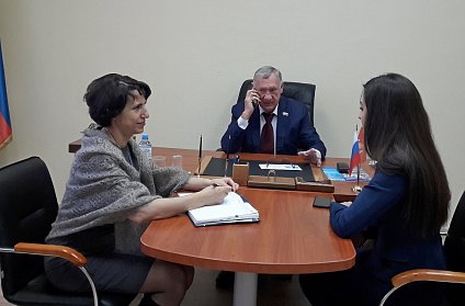 Депутат Олег Ванчинов провел прием граждан